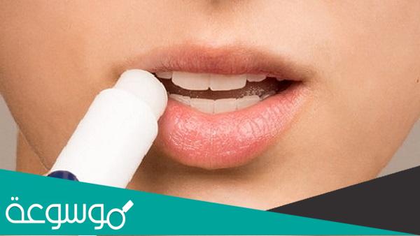 وصفات لتنعيم وترطيب الشفايف