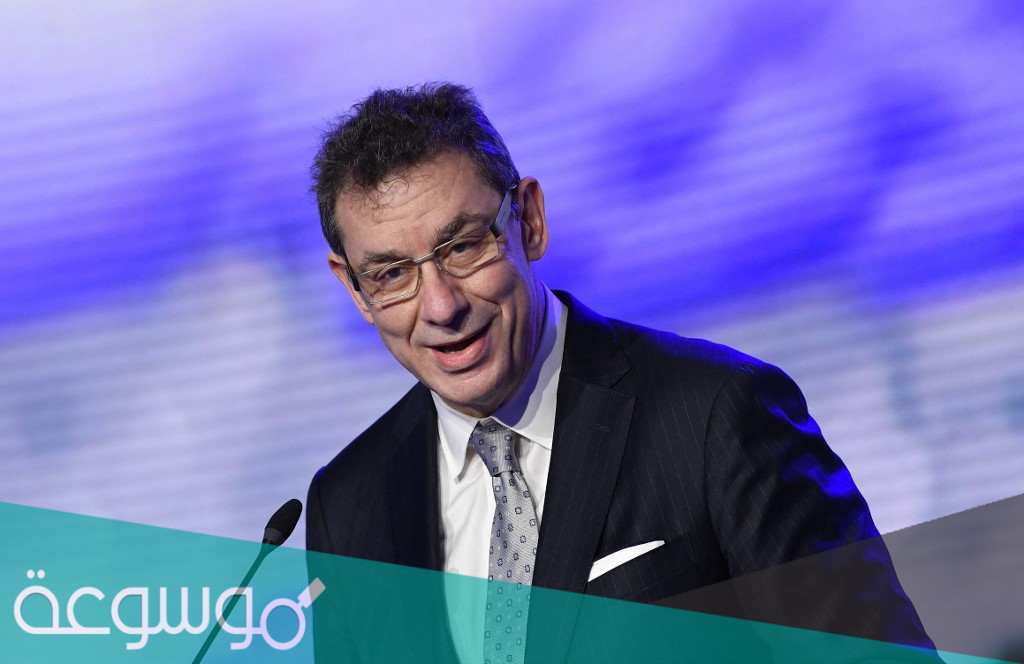 سبب القبض على الرئيس التنفيذي لشركة فايزر الأمريكية