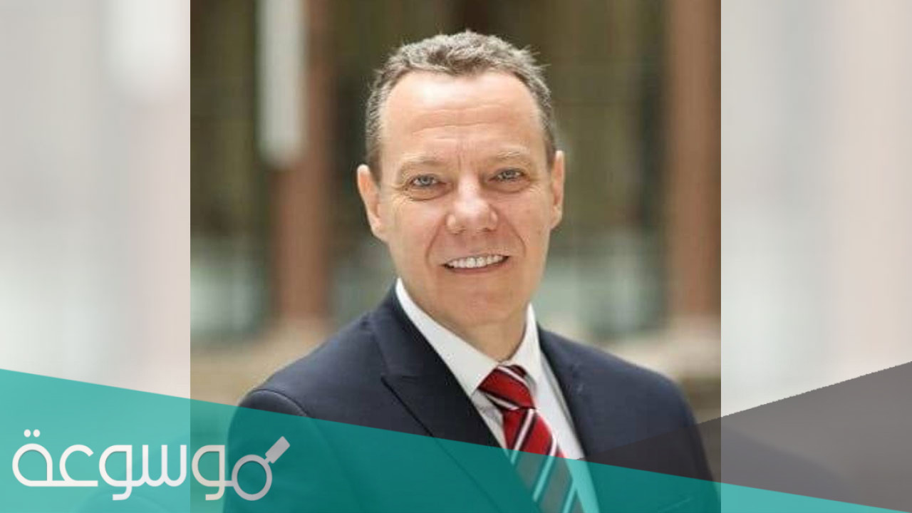 ما اسم القنصل البريطاني في السعودية