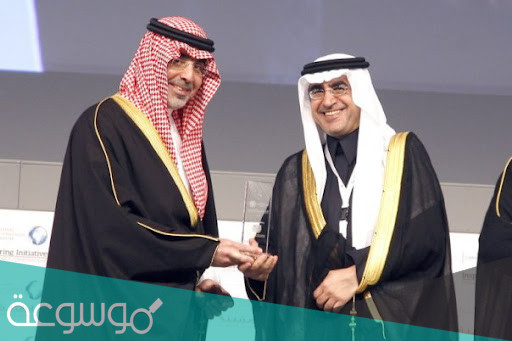 من هي زوجة عزام الدخيل ويكيبيديا