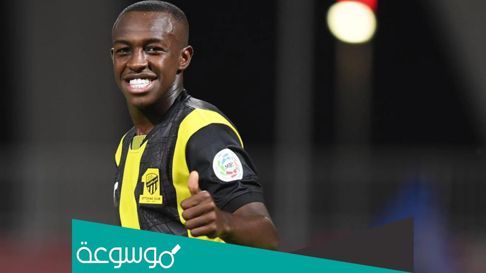 تفاصيل توقيع سعود عبدالحميد عقد مع الهلال