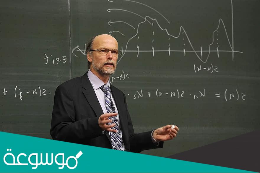 راتب الدكتور الجامعي في السعودية مع البدلات 1443