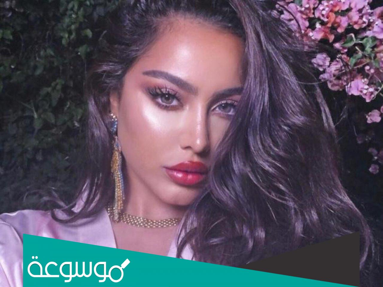 فاطمة المؤمن كم عمرها