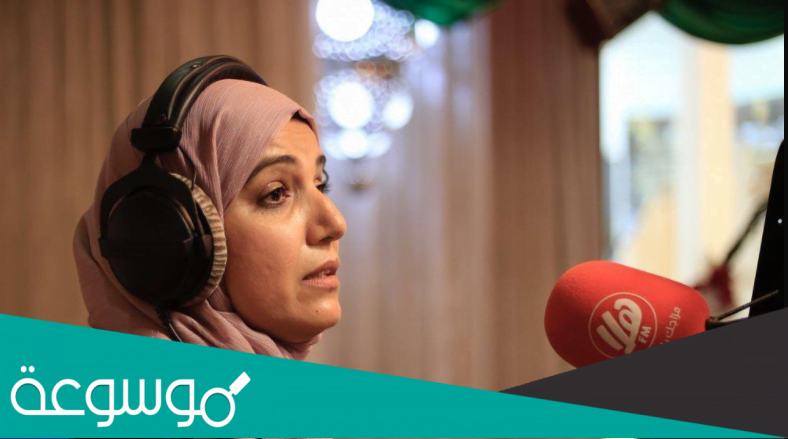 قصة خلود العلوي المذيعة العمانية