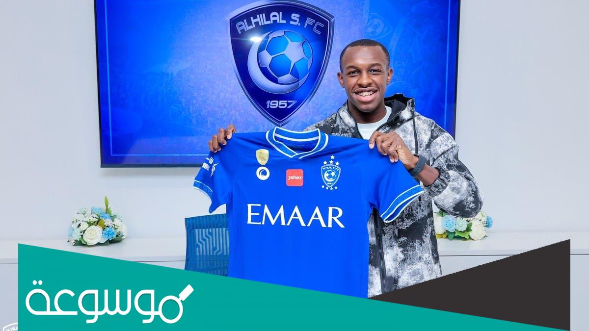 كم قيمة عقد سعود عبدالحميد مع الهلال