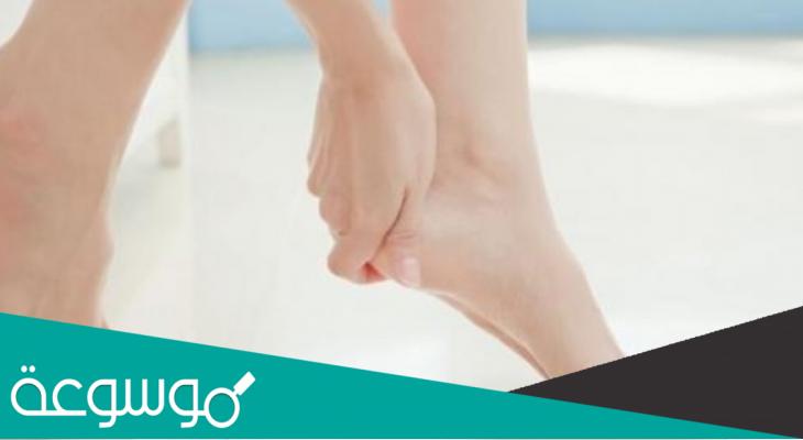 كيف أزيل تشققات القدم