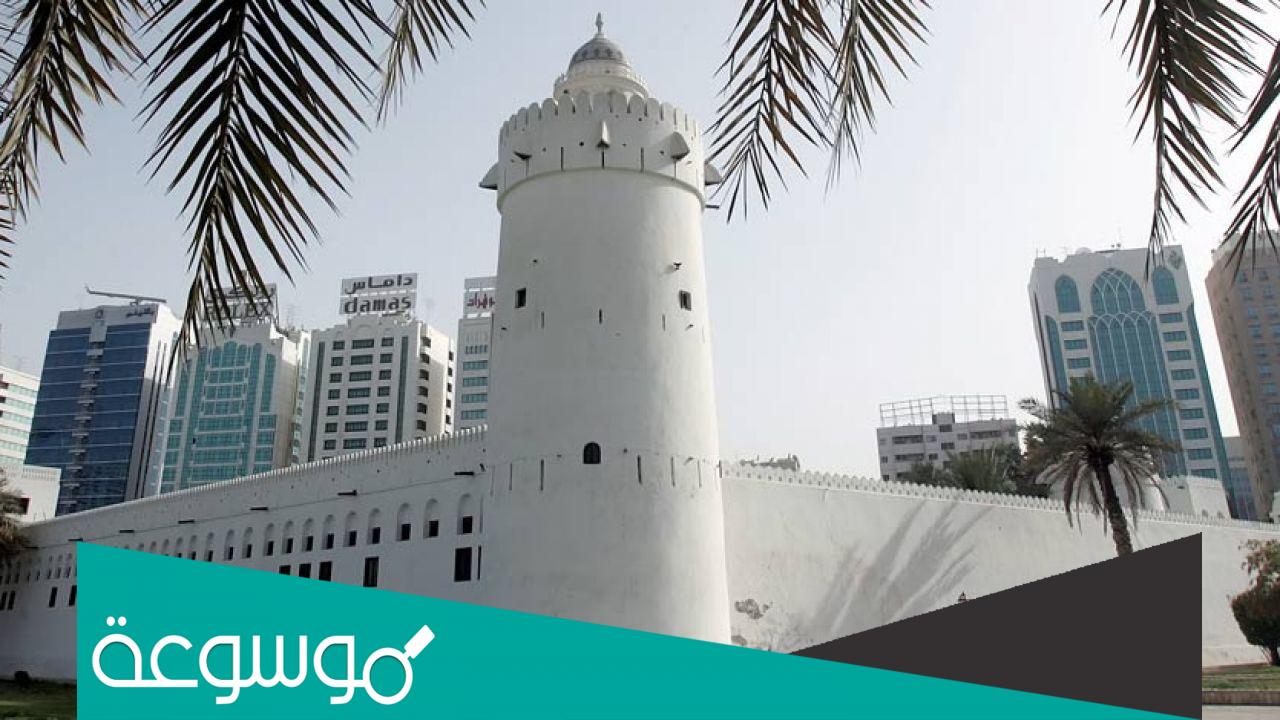 ما هو أقدم مبنى في قصر الحصن؟