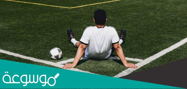 من اخترع كرة القدم، ومتى