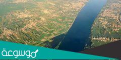 من اين تبدا الانهار واين تصب ؟