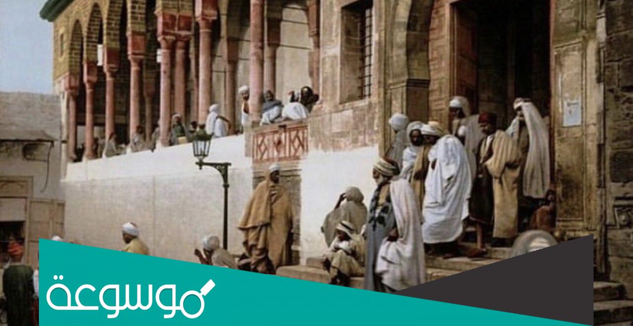 من هو اول من ولى بيت المال