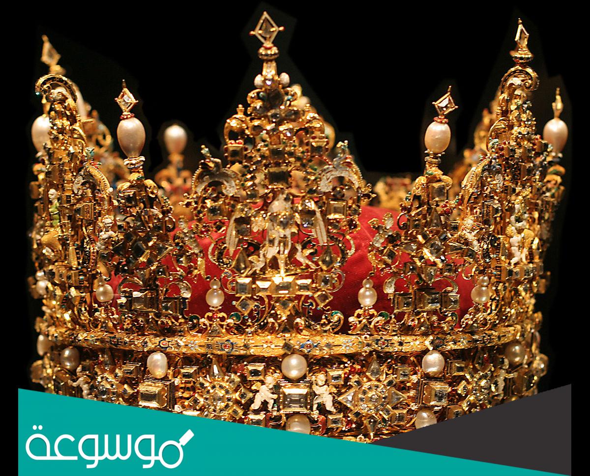 تفسير رؤية التاج في المنام حسب تفسير ابن سيرين
