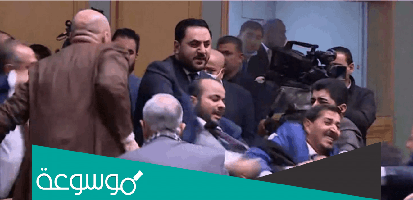 تفسير رؤية العراك في المنام للعزباء والمتزوجة والحامل