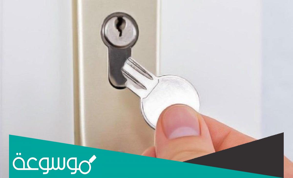 تفسير رؤية كسر مفتاح السيارة في المنام حسب تفسير ابن سيرين وابن شاهين