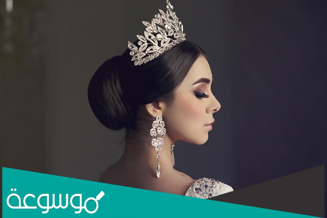 تفسير حلم رؤية لبس التاج في المنام حسب تفسير ابن سيرين