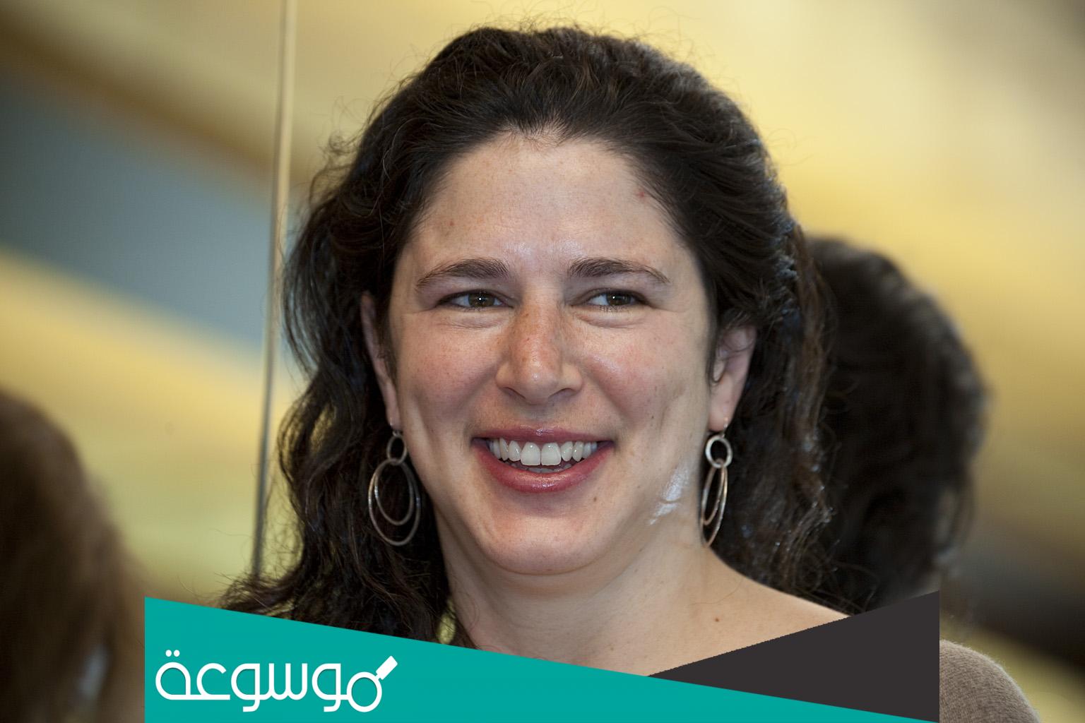 حقيقة ريبيكا ومن هو