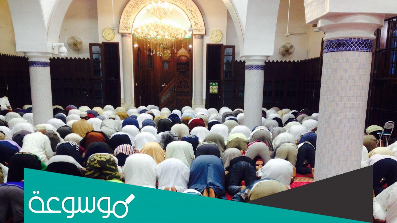 ما اقل عدد تنعقد به صلاه الجماعه