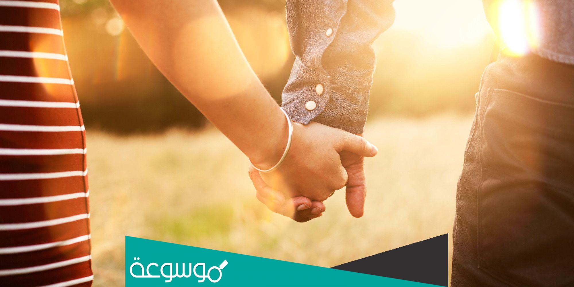 تفسير رؤية شخص اعرفه يمسك ايدي في المنام