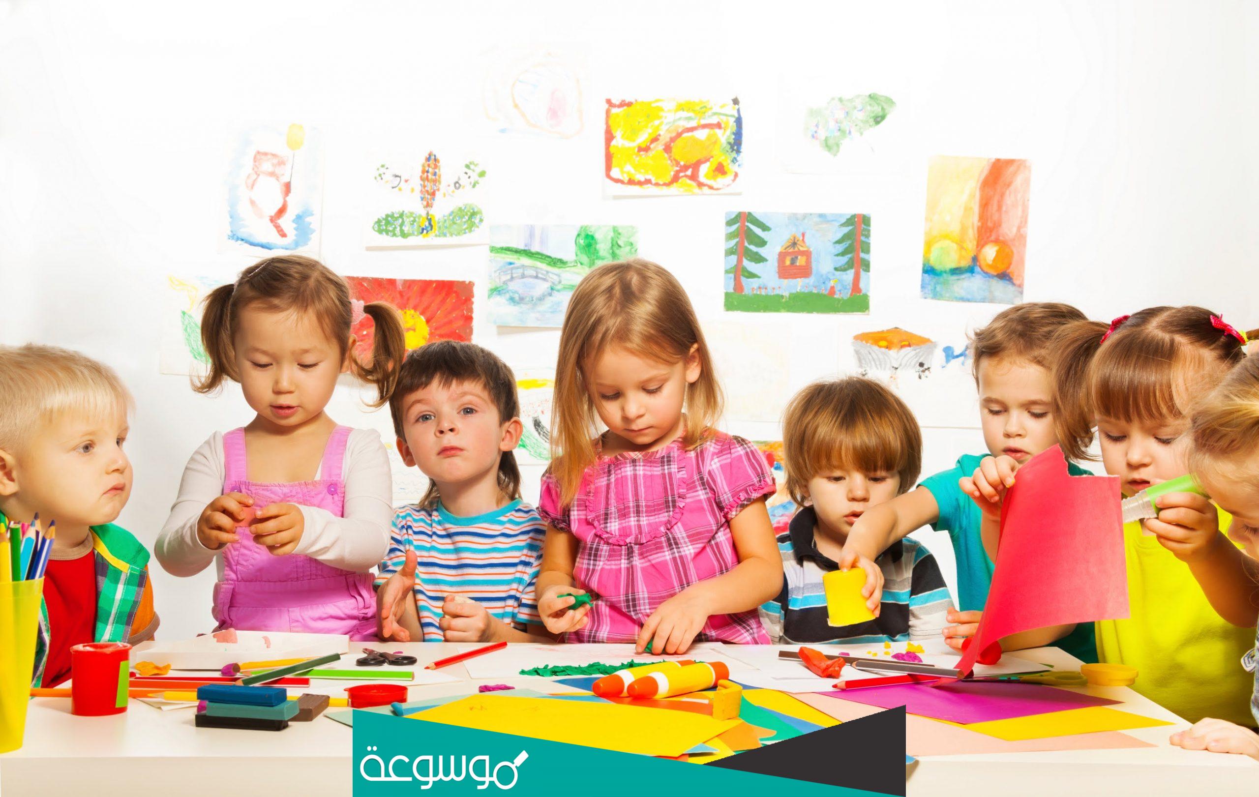 ملابس الروضة للبنات في السعودية