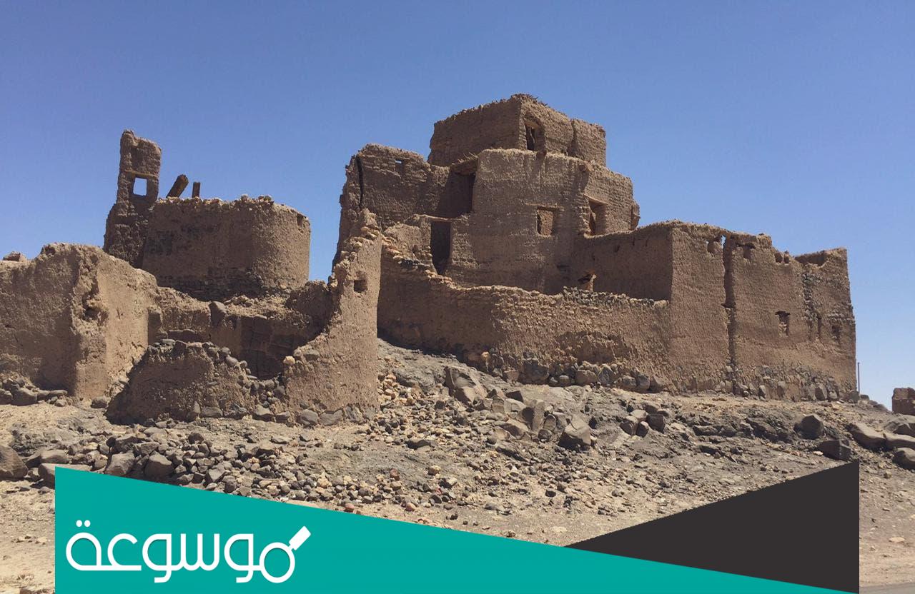 من سكن فدك قبل الاسلام