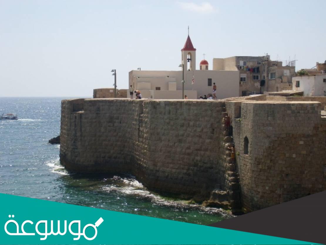 من هو أول أمير مسلم على عكا