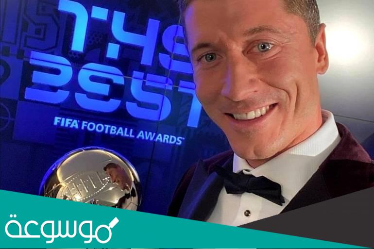 من هو صاحب جائزة أفضل لاعب كرة قدم في العالم