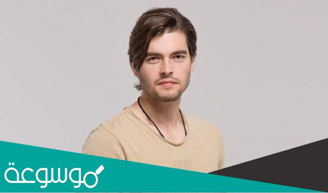 من هي بطلة مسلسل زهرة الثالوث