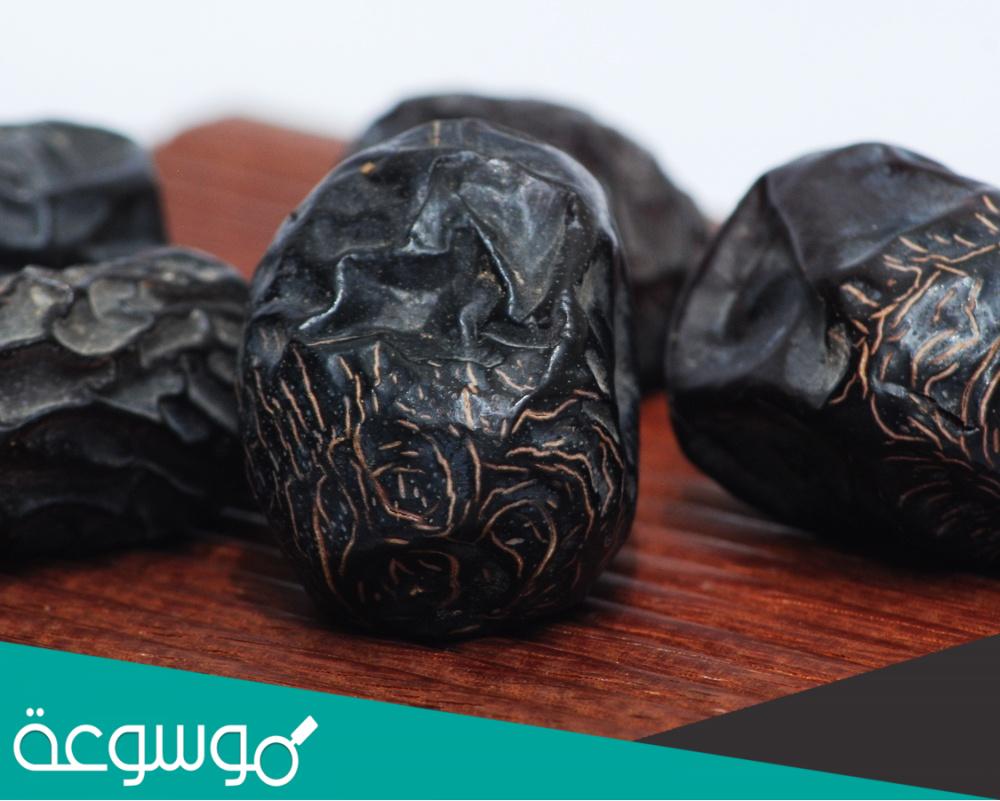 فوائد البلح الأسود للصحة والجسم وما قيمته الغذائية