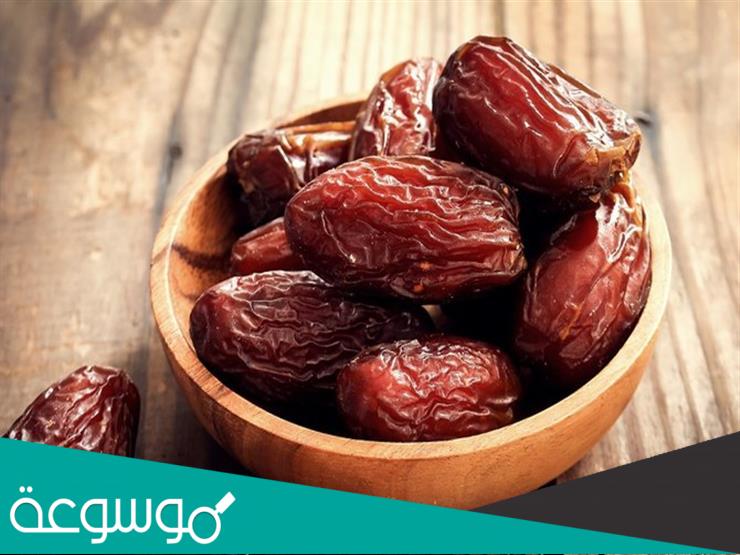 لتمر مع الحليب