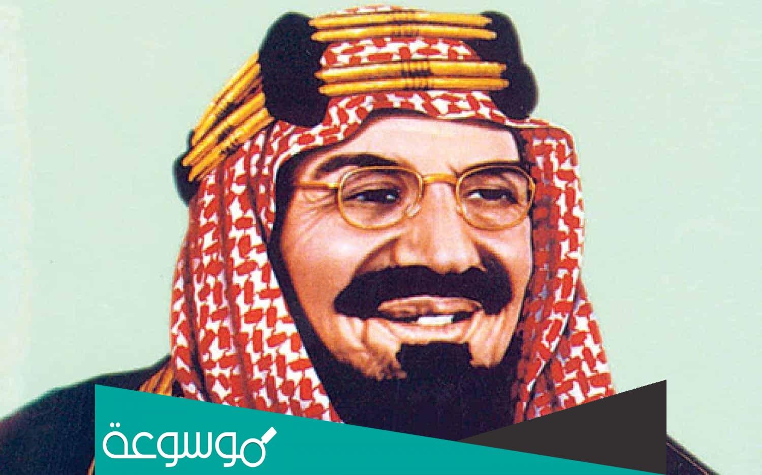 ما اللقب الذي اطلق على الملك عبد العزيز؟