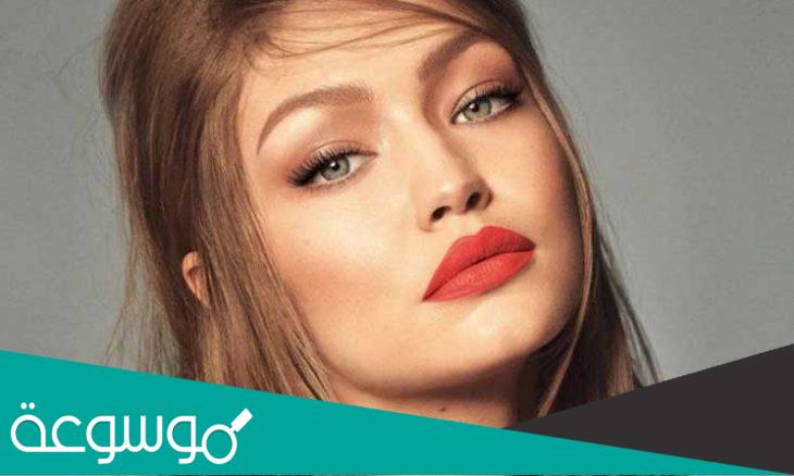 ما ديانة جيجي حديد