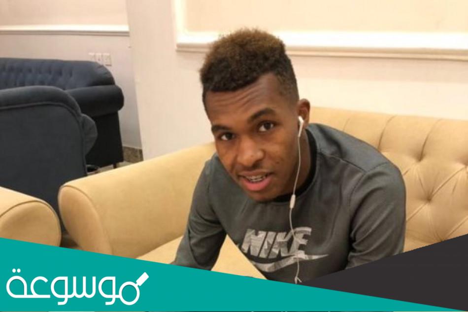 من هو فواز الصقور السيرة الذاتية