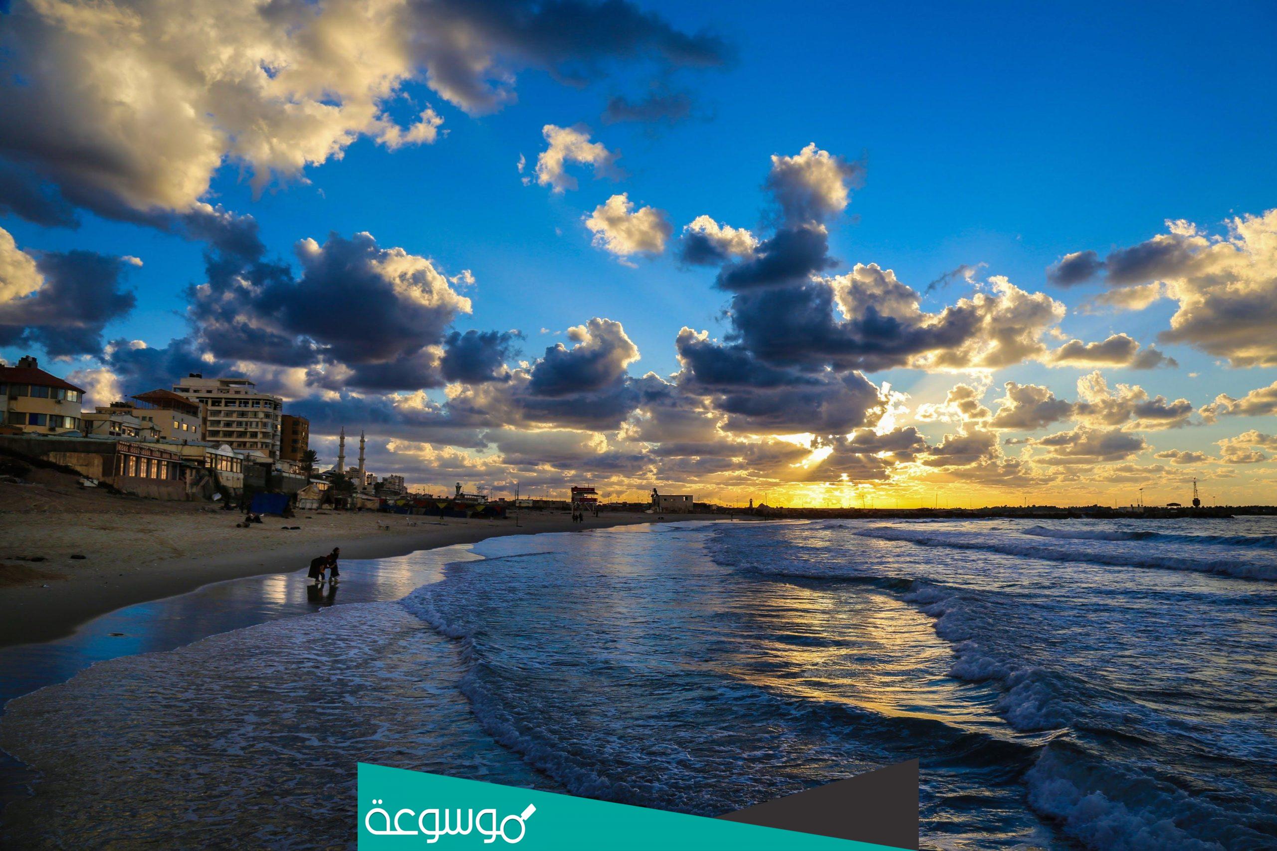 موضوع عن جمال البحر وأهميته للصف الرابع