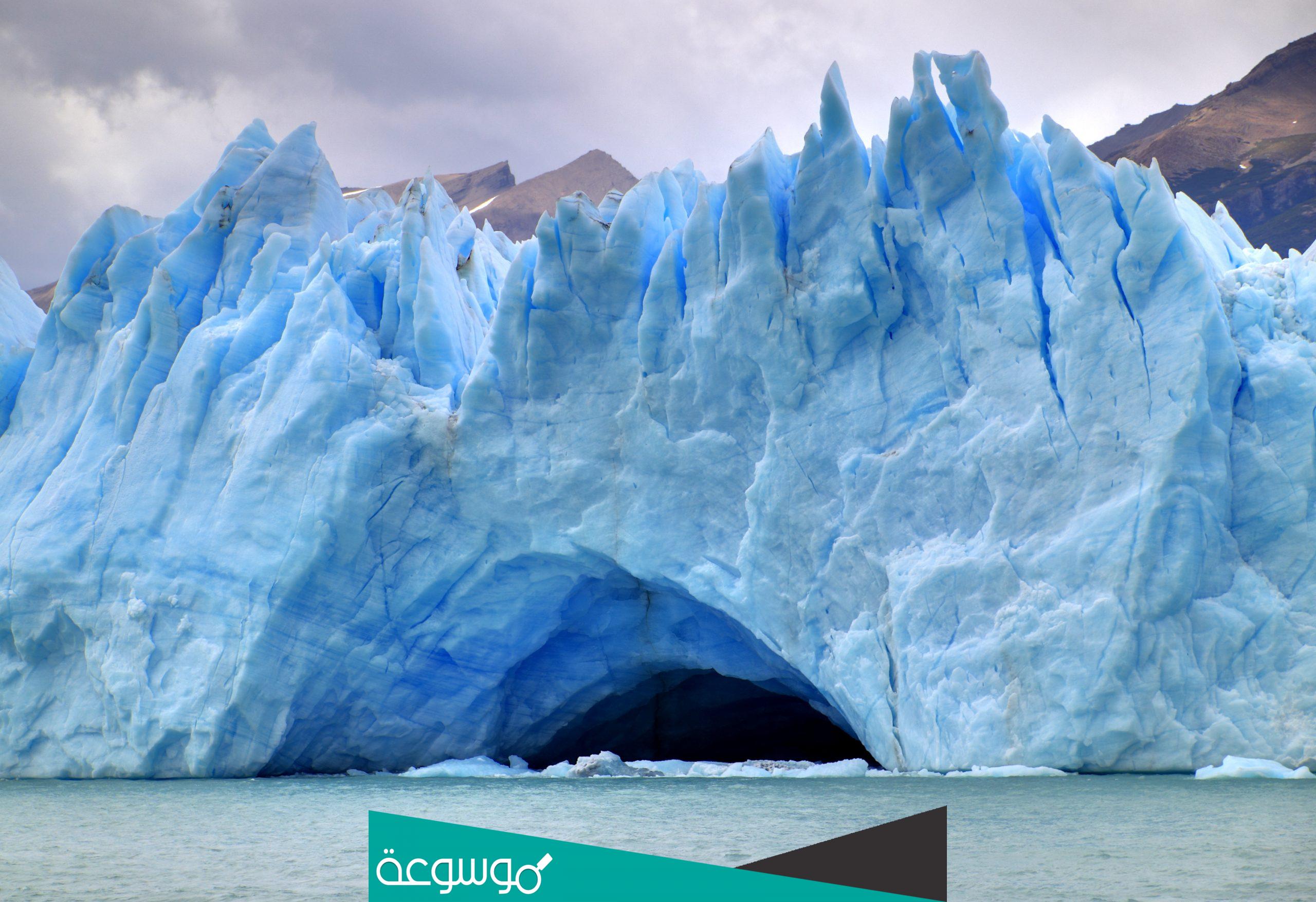 اين يوجد اكبر كهف جليدي