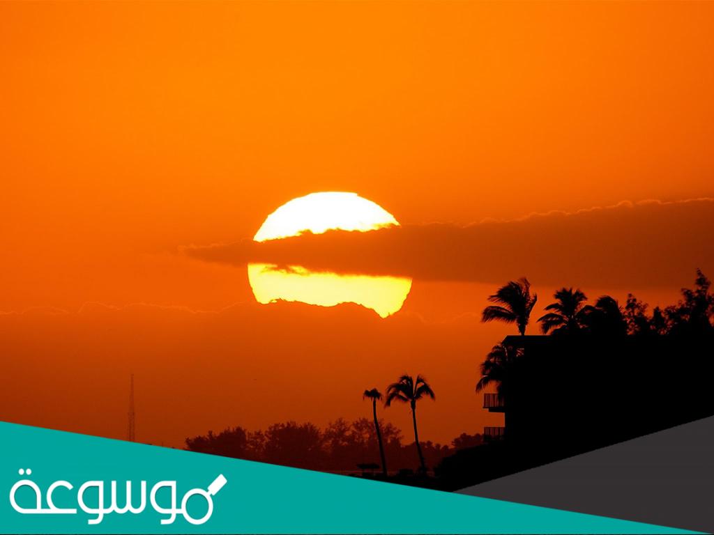 شرح قصيدة نزلت تجر الى الغروب ذيولا