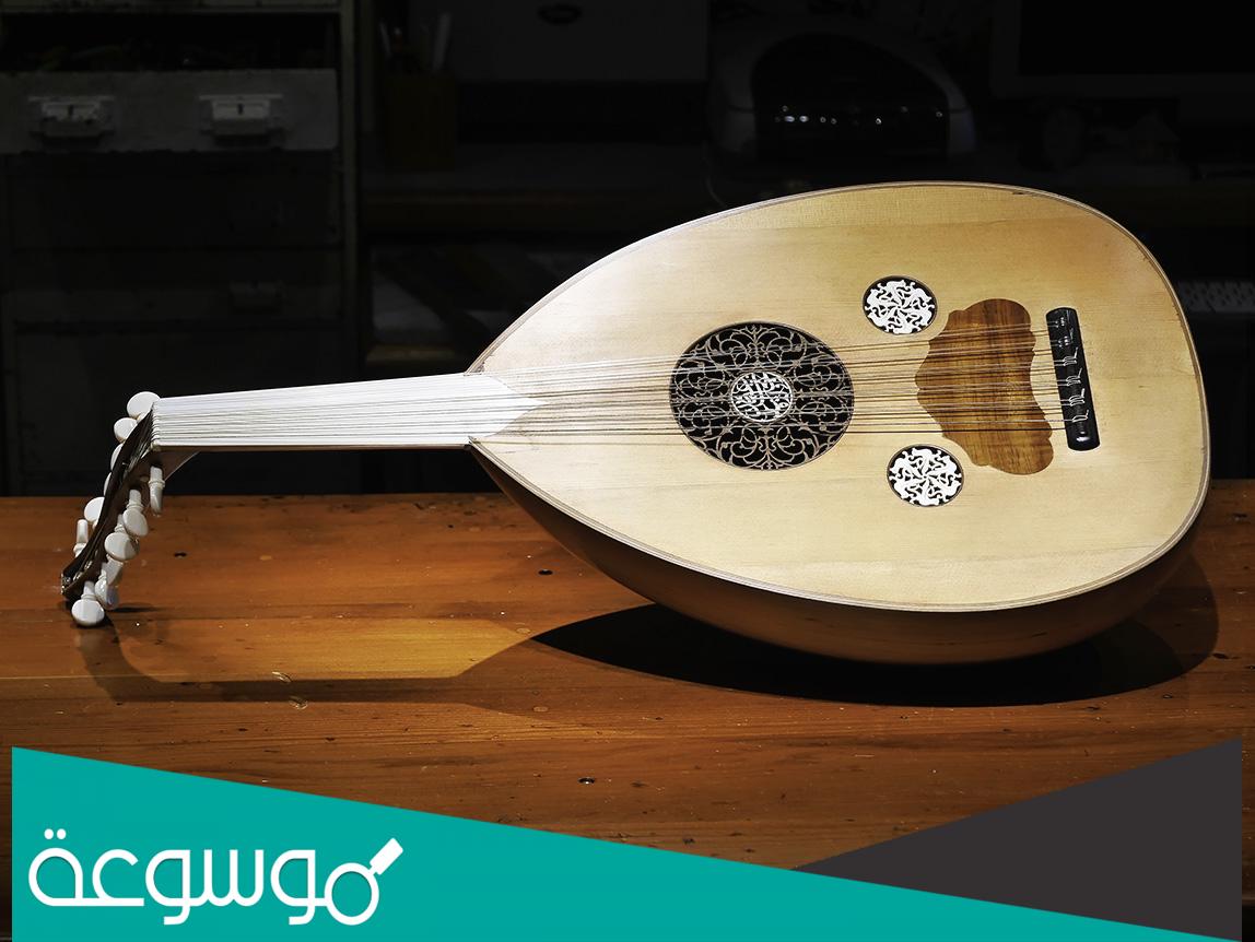 من ردى الحظ قلبي طول الأيام خايف كلمات