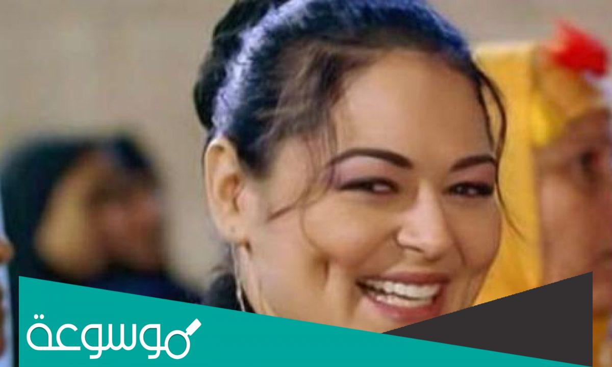 من هو والد نيفين مندور