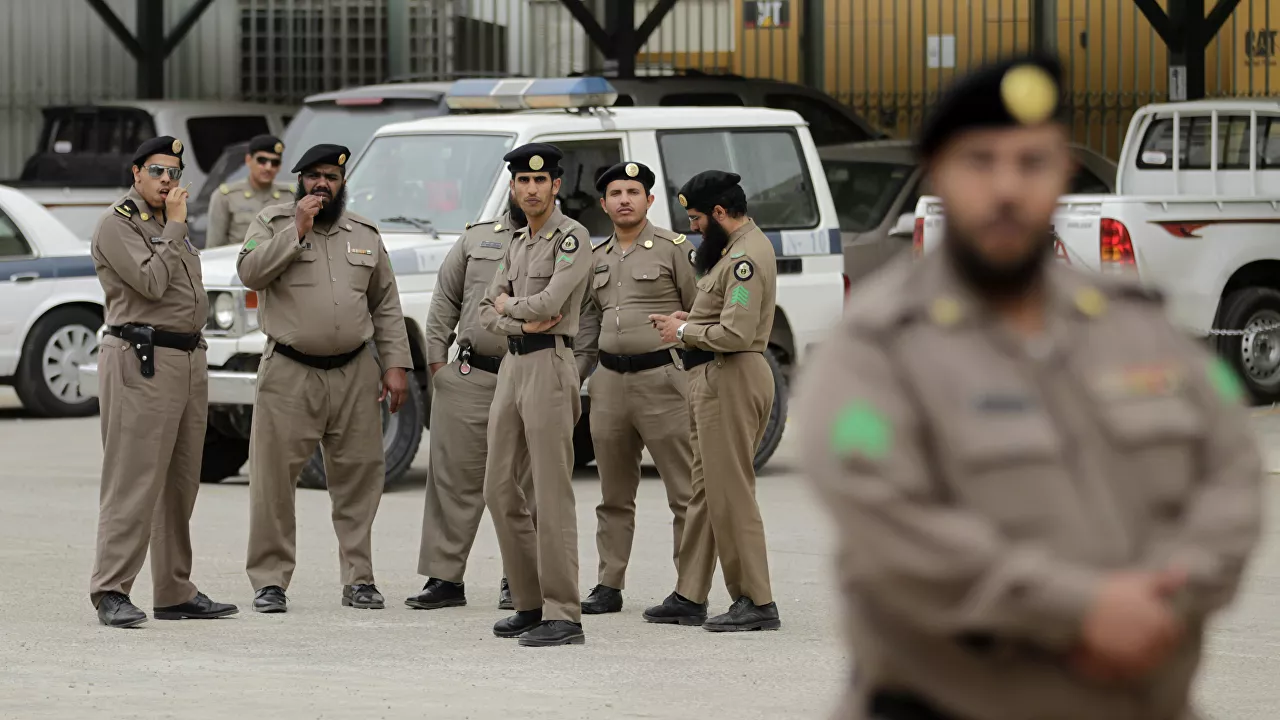 تفاصيل القبض على فتاة انتحلت صفة عسكرية في الرياض