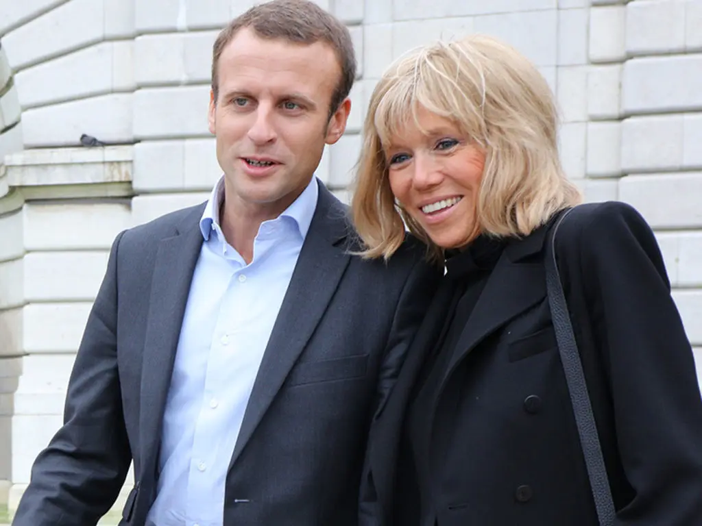 صور زوجة ماكرون وهي صغيرة