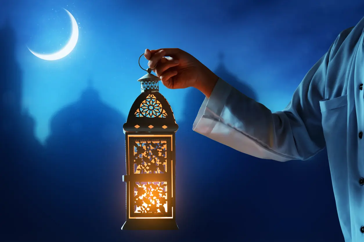 كيف يحدد المسلمون نهاية شهر رمضان