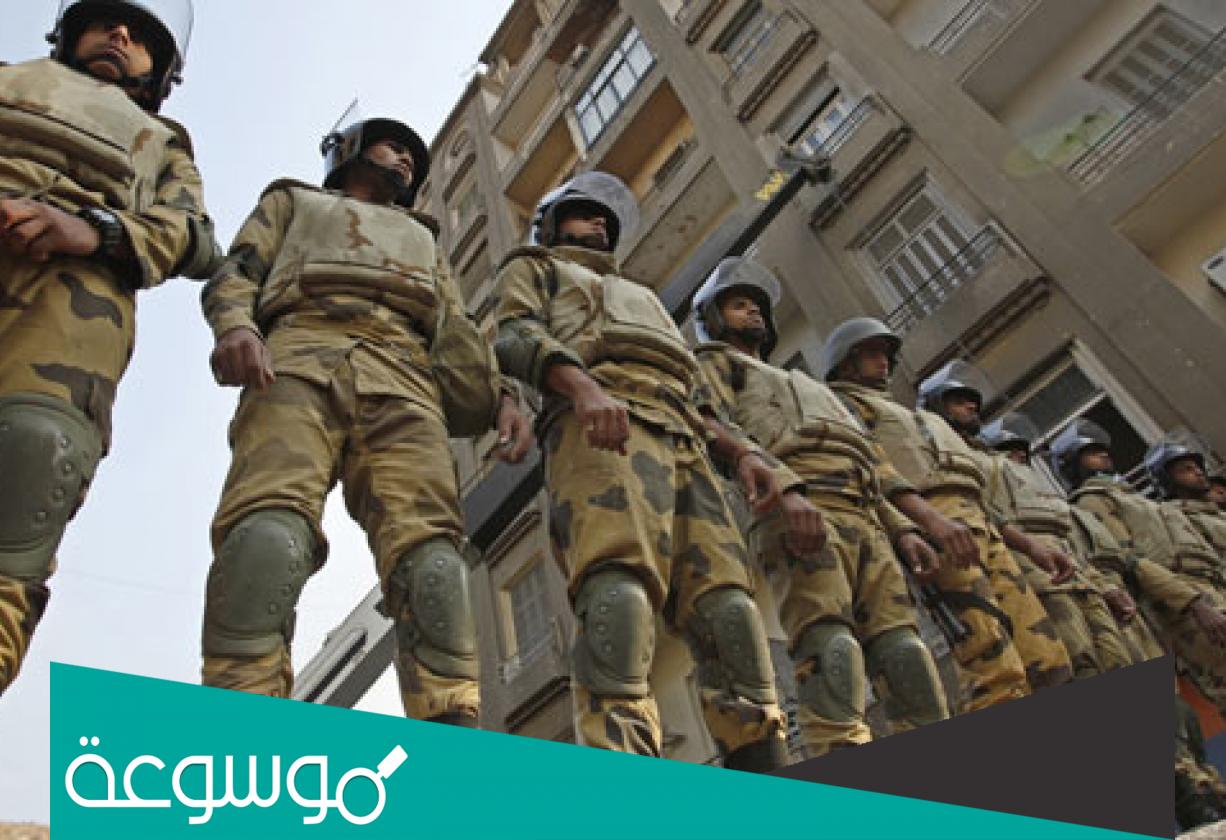 ما هي صفات الرجل العسكري