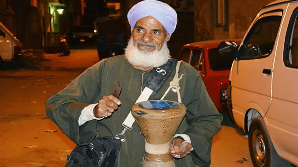 ما هي مهنة المسحراتي ؟