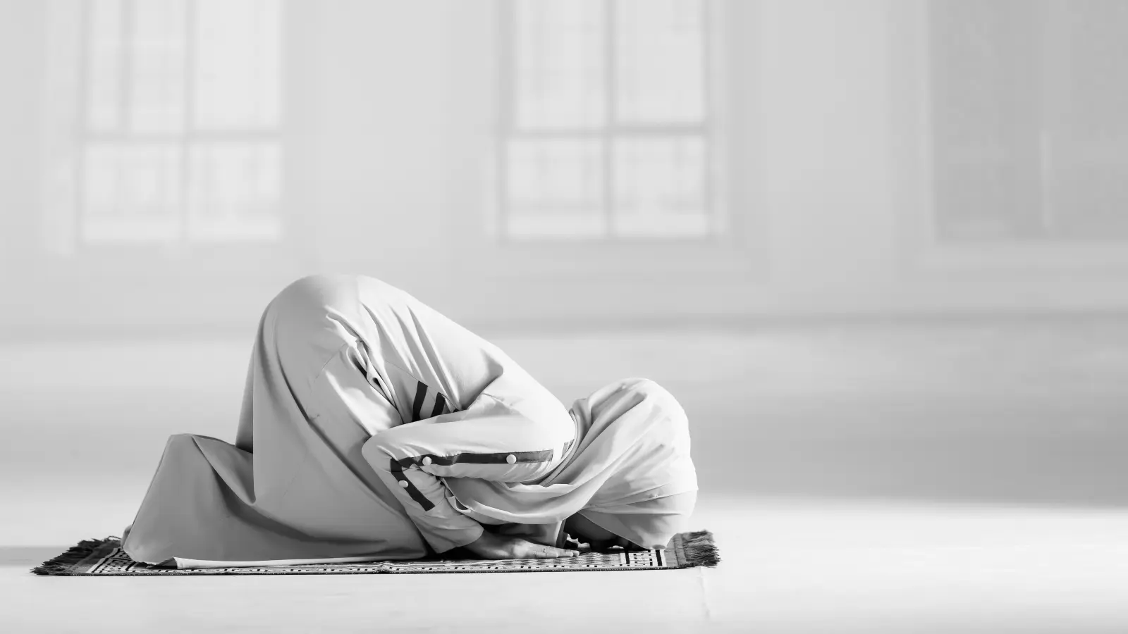 ماذا تسمى العشرة الاولى من رمضان