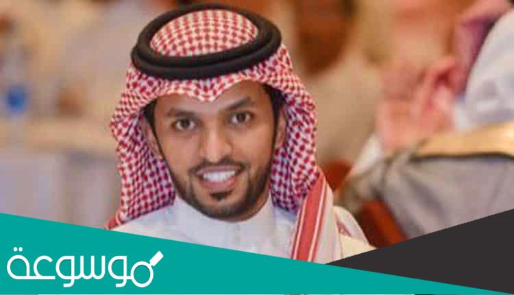 من هو مقدم برنامج مع التوم