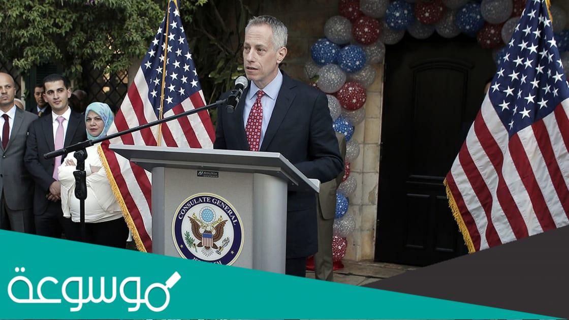 من هي زوجة مايكل راتني ويكيبيديا