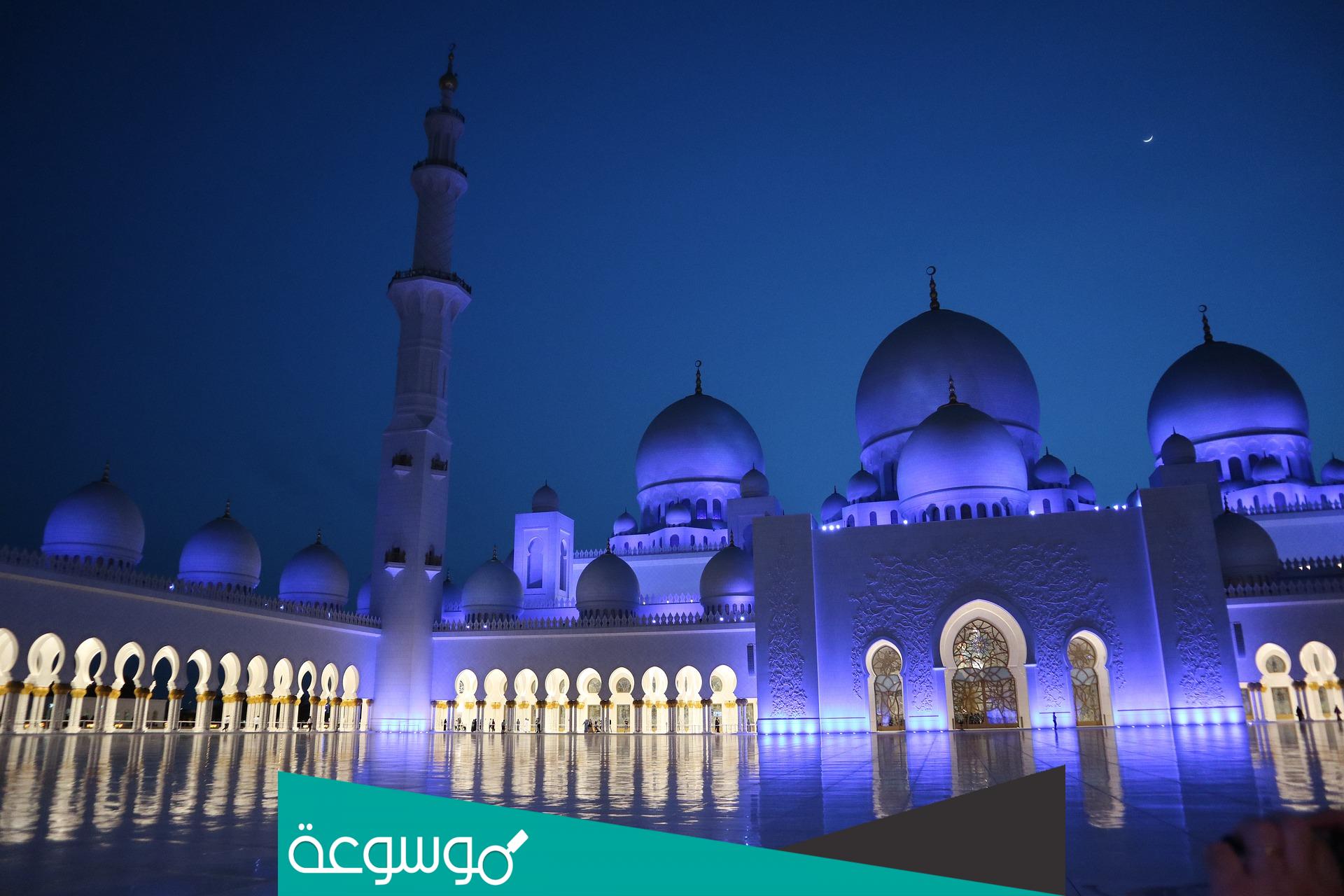 متى ينتهي وقت صلاة الفجر في الجزائر