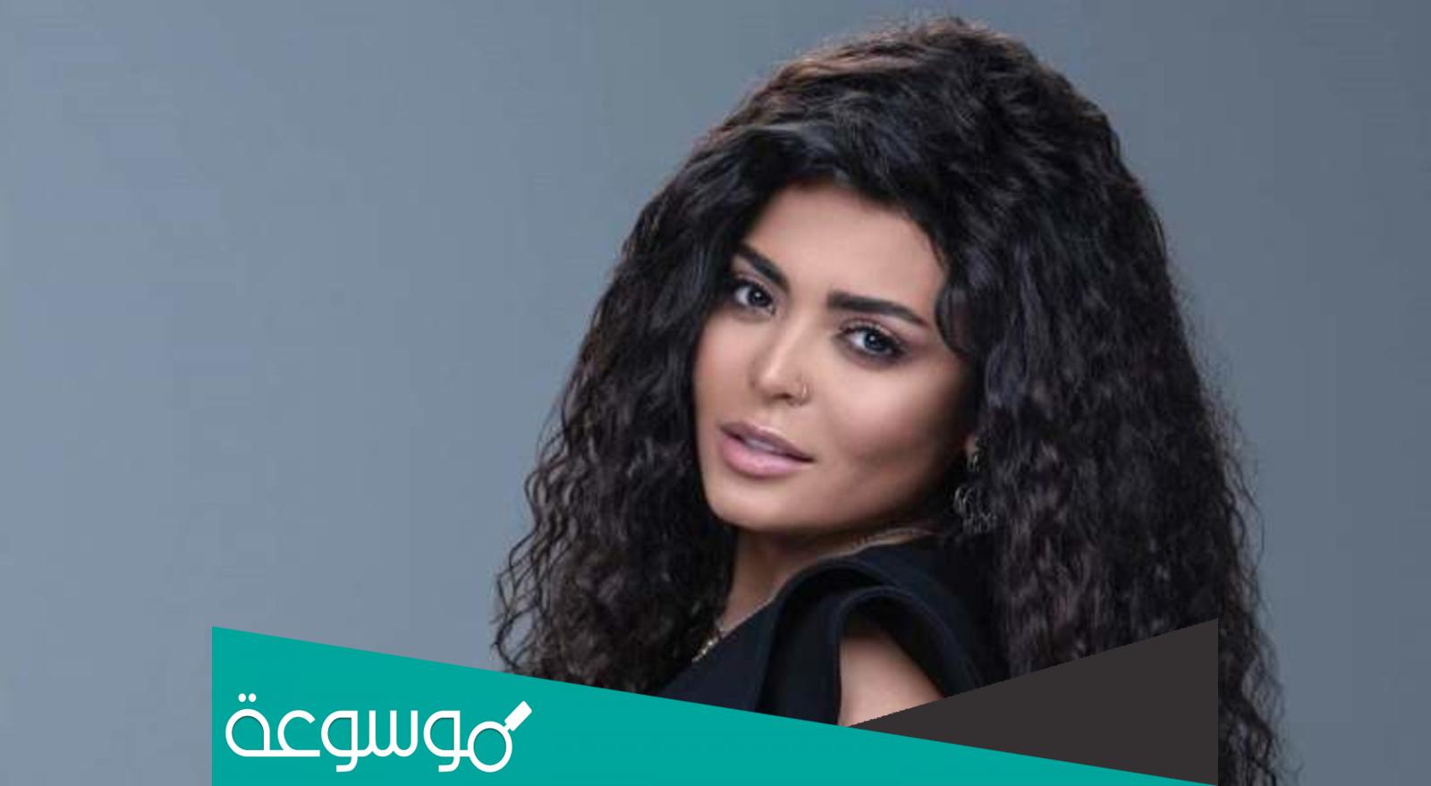 ما هي ديانة اسماء جلال