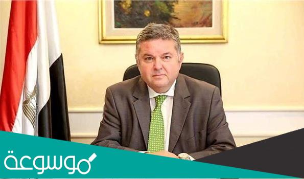 من هو مالك كارفور ؟