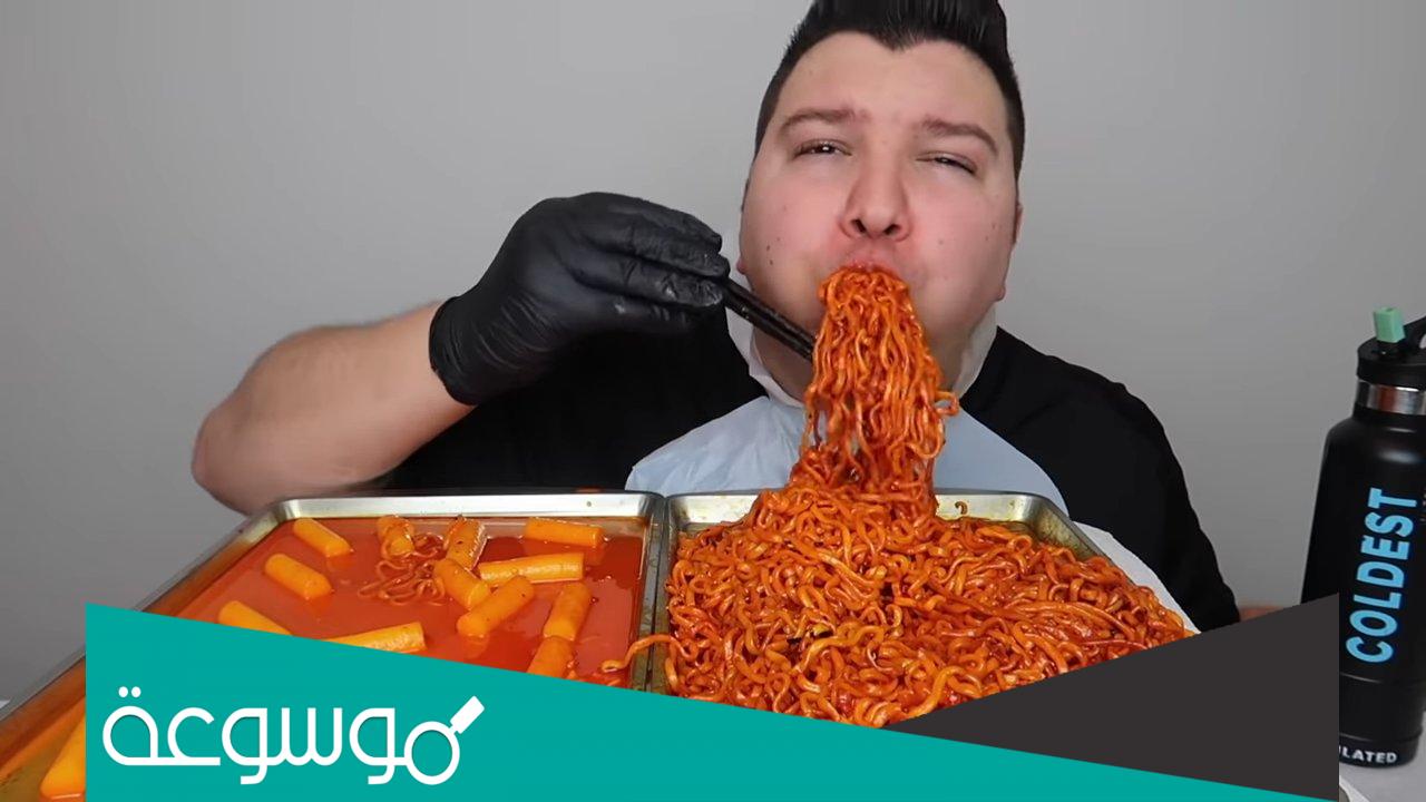 من هو نيكولاس بيري Nikocado Avocado