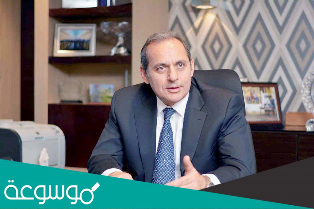 من هو هشام عكاشة ويكيبيديا