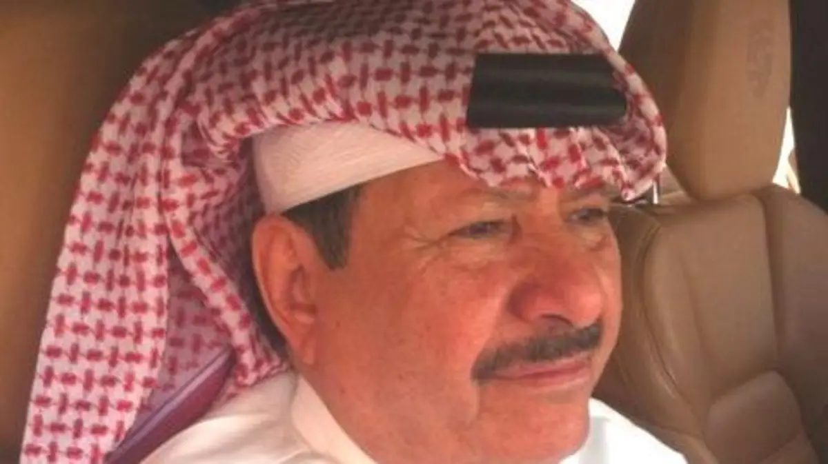 هل الشاعر خلف بن هذال على قيد الحياة؟